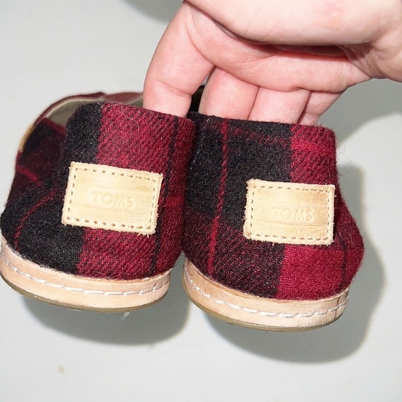Toms Alpargata Classic Buffalo Check Plaid Red And Black Felt Slip On Flats - Picture 9 of 10